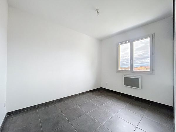 EXCLUSIVITE - GRANE - MAISON RECENTE DE 93 M² SUR 373 M² DE TERRAIN