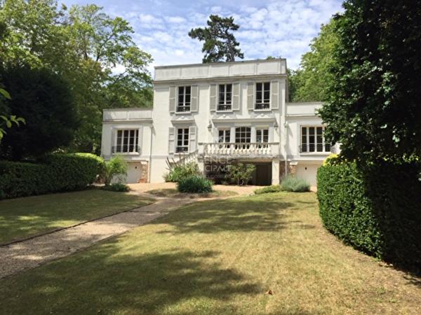 Maison de caractère en bord de Seine - ANDRÉSY - 240 m²- 8 pièces Loyer 3 800 €/mois **  - Référence  18095