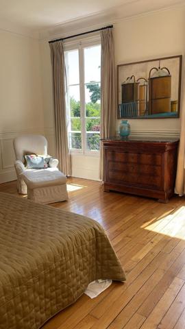 Maison de caractère en bord de Seine - ANDRÉSY - 240 m²- 8 pièces Loyer 3 800 €/mois **  - Référence  18095