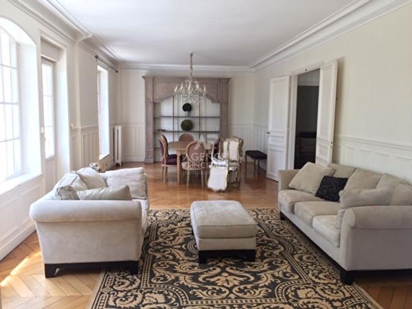 Maison de caractère en bord de Seine - ANDRÉSY - 240 m²- 8 pièces Loyer 3 800 €/mois **  - Référence  18095