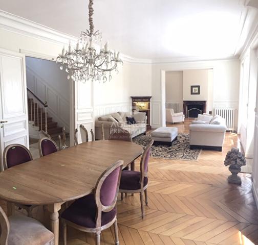 Maison de caractère en bord de Seine - ANDRÉSY - 240 m²- 8 pièces Loyer 3 800 €/mois **  - Référence  18095
