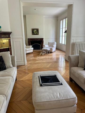 Maison de caractère en bord de Seine - ANDRÉSY - 240 m²- 8 pièces Loyer 3 800 €/mois **  - Référence  18095