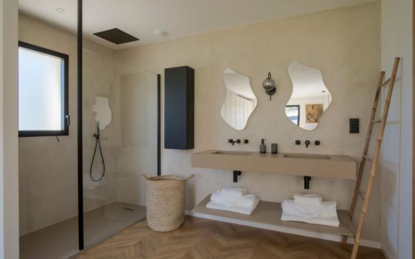 Maison à vendre    5 pièces •  Morières-lès-Avignon