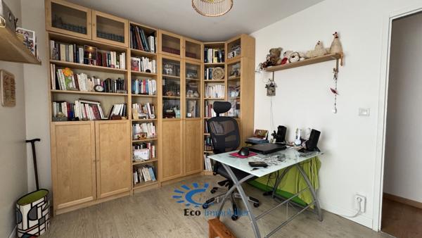 PUILBOREAU MAISON PLAIN PIED AVEC JARDIN GARAGE ATELIER  Puilboreau