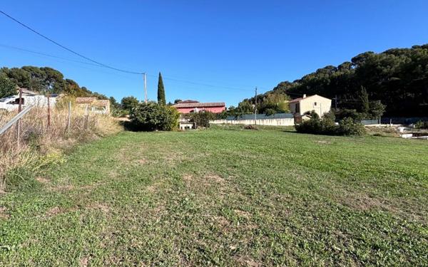 Terrain à vendre    Ollioules