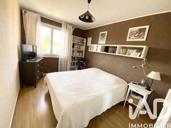 Appartement à vendre 3 pièces 65 m² Saint-Fargeau-Ponthierry