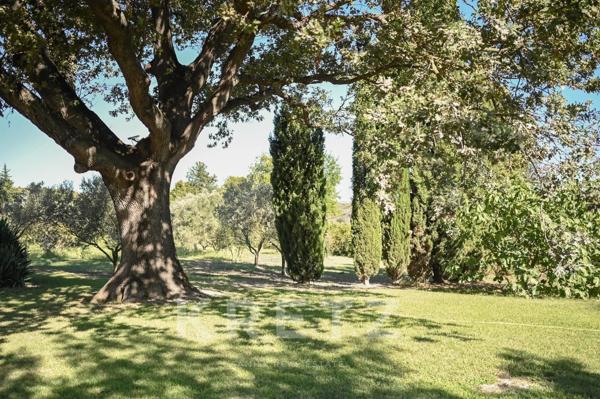 Domaine événementiel en Provence – Mas de caractère proche des Alpilles
