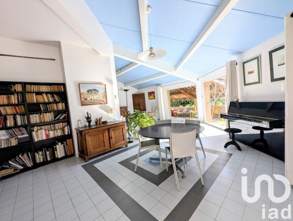 Maison d’architecte 11 pièces de 269 m² à Malaucène (84340)