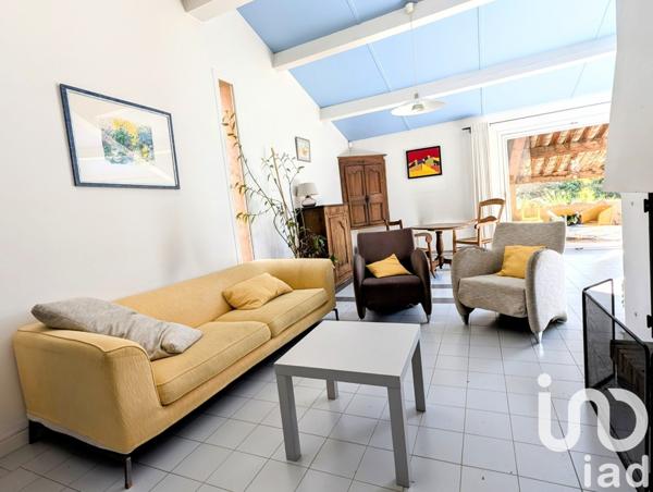 Maison d’architecte 11 pièces de 269 m² à Malaucène (84340)