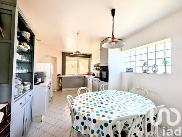 Maison d’architecte 11 pièces de 269 m² à Malaucène (84340)