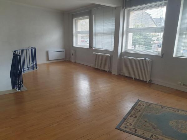 Local plein centre ville