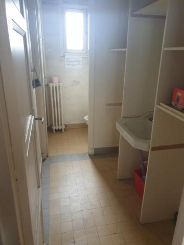 Local plein centre ville