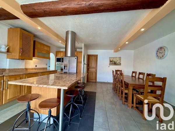 Maison traditionnelle 5 pièces de 140 m² à Vedène (84270)