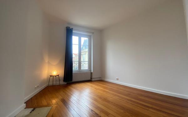 Appartement à vendre    2 pièces • 35,20 m2 Saint-Maur-des-Fossés