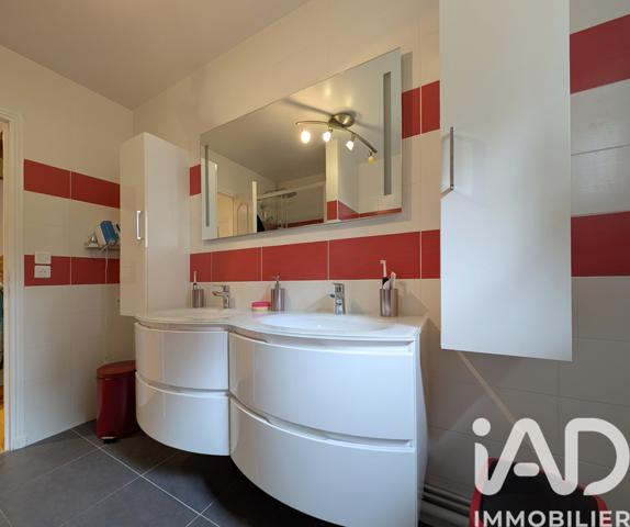 Maison à vendre 9 pièces 195 m² Le Coudray-Montceaux