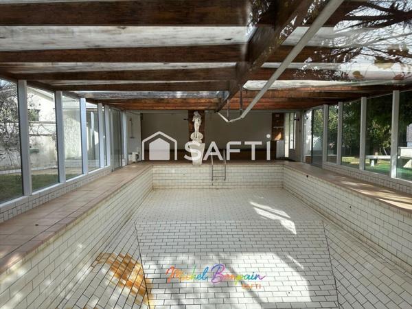 A rénover : Maison familiale avec fort potentiel – À deux pas du centre de Martignas-sur-Jalles