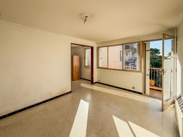 Vente                                                      Appartement
                        
                     4 pièces                      65 m2                     à Draguignan