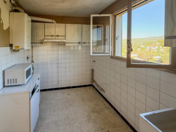 Vente                                                      Appartement
                        
                     4 pièces                      65 m2                     à Draguignan