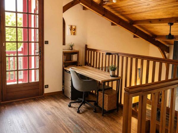 Biscarrosse – Propriété d’inspiration basque avec piscine & potentiel foncier