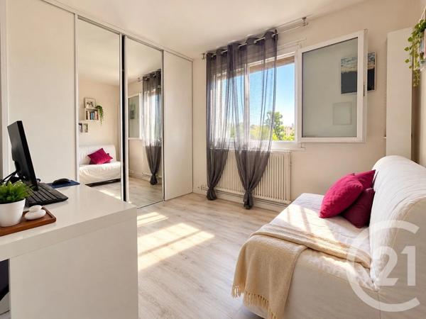 Appartement F3 à vendre  3 pièces - 65,79 m 2   MANTES LA JOLIE  - 78
