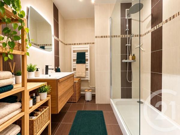 Appartement F3 à vendre  3 pièces - 65,79 m 2   MANTES LA JOLIE  - 78