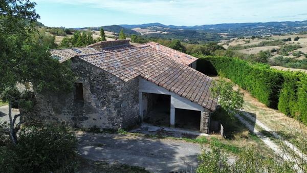 Bâtiment agricole avec terrain à Saint-Romain