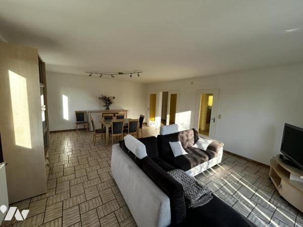 Spacieuse maison familiale avec sous-sol complet