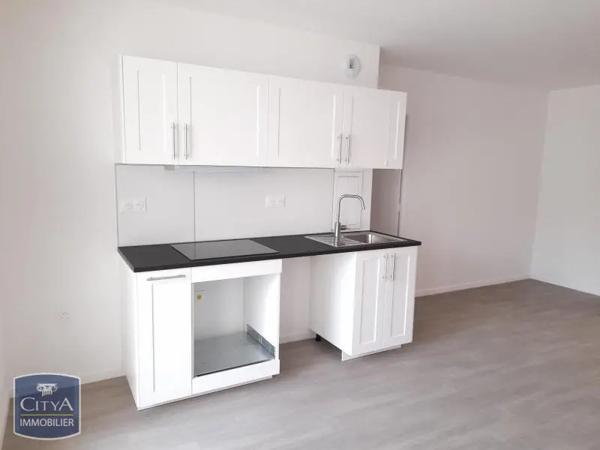 Appartement à louer 3 pièces 58.15m² Melun (77000)
