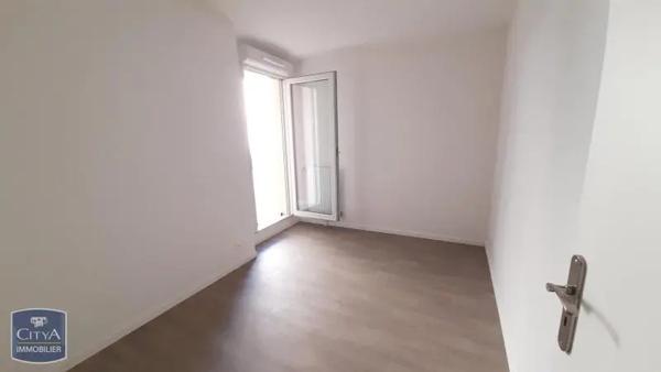 Appartement à louer 3 pièces 58.15m² Melun (77000)