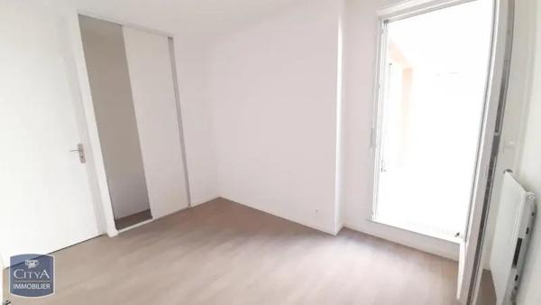Appartement à louer 3 pièces 58.15m² Melun (77000)