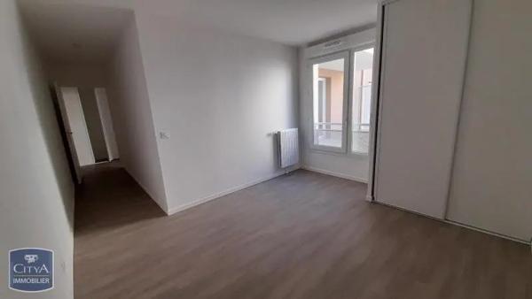 Appartement à louer 3 pièces 58.15m² Melun (77000)