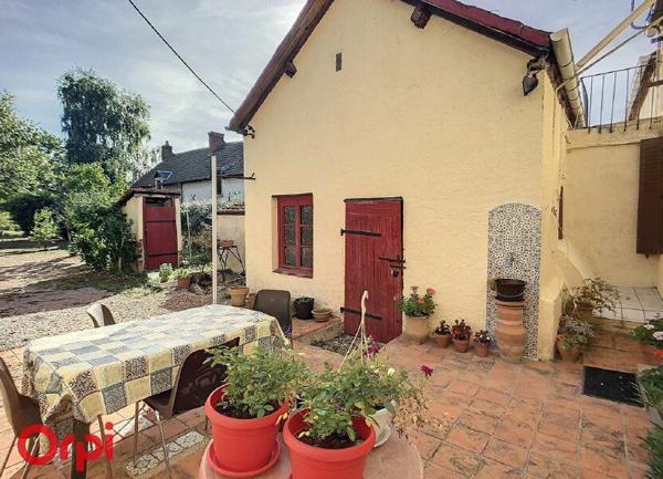 Maison à vendre    5 pièces •  Bézenet