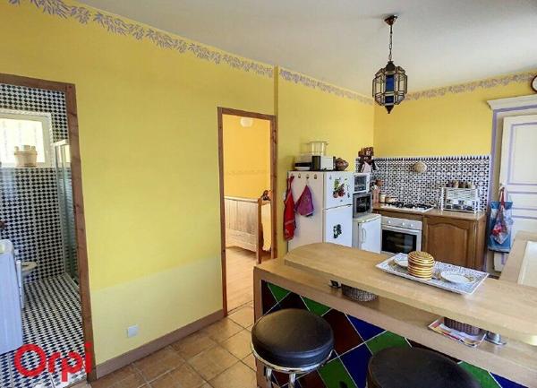 Maison à vendre    5 pièces •  Bézenet