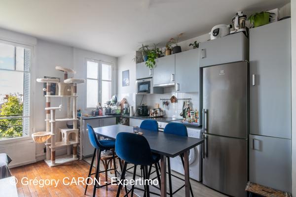 Appartement lumineux avec cave – Quartier Voltaire
