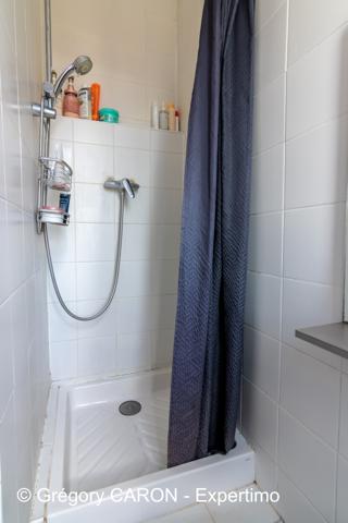 Appartement lumineux avec cave – Quartier Voltaire