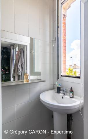 Appartement lumineux avec cave – Quartier Voltaire