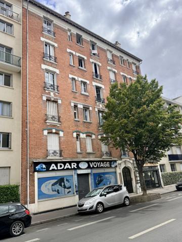 Appartement lumineux avec cave – Quartier Voltaire