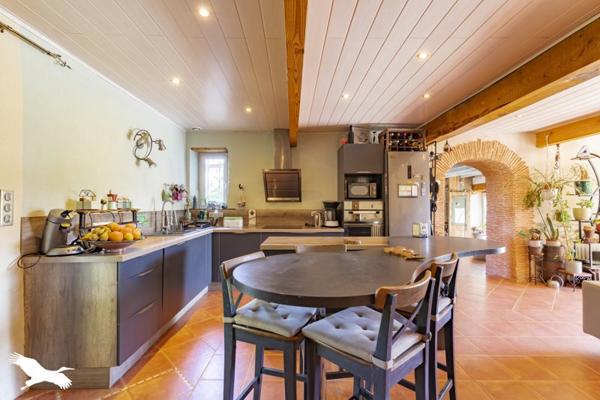 Maison à vendre |  Saint-Jean-de-Verges |  10 pièces | 174 m²