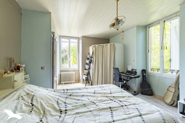 Maison à vendre |  Saint-Jean-de-Verges |  10 pièces | 174 m²