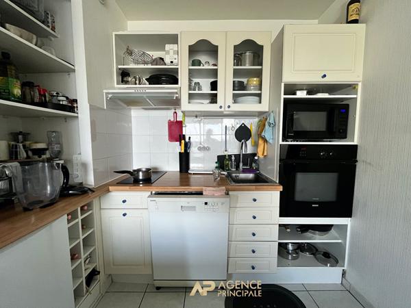 Appartement La Rochelle 2 pièce(s) 43.06 m2 €262 900 ** - Référence AM705