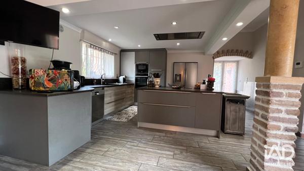 Maison à vendre 4 pièces 175 m² Saint-Privat-des-Vieux