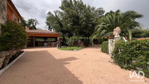 Maison à vendre 4 pièces 175 m² Saint-Privat-des-Vieux