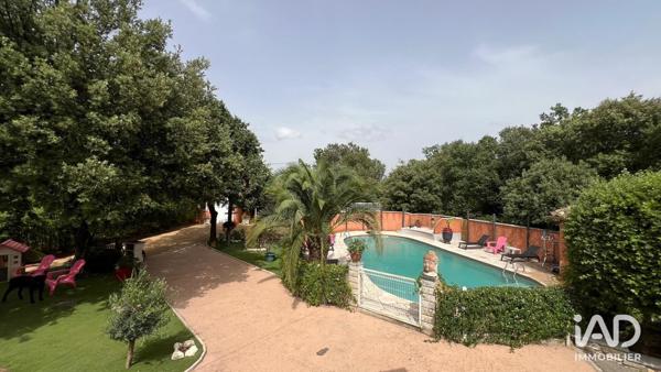 Maison à vendre 4 pièces 175 m² Saint-Privat-des-Vieux