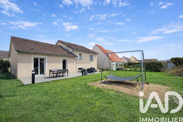 Maison à vendre 5 pièces 112 m² Sainte-Marie-aux-Chênes