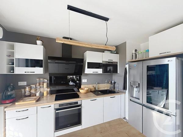 Appartement F4 à vendre  4 pièces - 81,09 m 2   NANTERRE  - 92