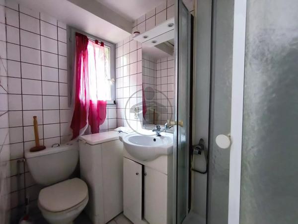 Vente                                                      Maison
                        
                     12 pièces                      215 m2                     à Baume-les-Dames