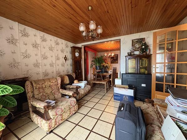 Vente                                                      Maison
                        
                     5 pièces                      94 m2                     à La Chaussée-d'Ivry
