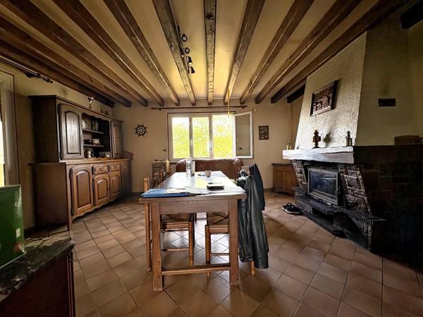 Vente                                                      Maison
                        
                     5 pièces                      94 m2                     à La Chaussée-d'Ivry