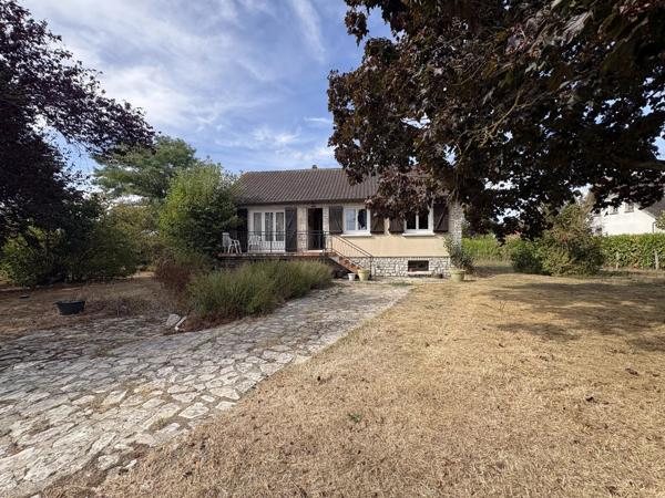 Vente                                                      Maison
                        
                     5 pièces                      94 m2                     à La Chaussée-d'Ivry