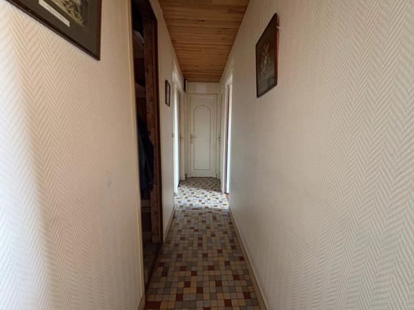 Vente                                                      Maison
                        
                     5 pièces                      94 m2                     à La Chaussée-d'Ivry